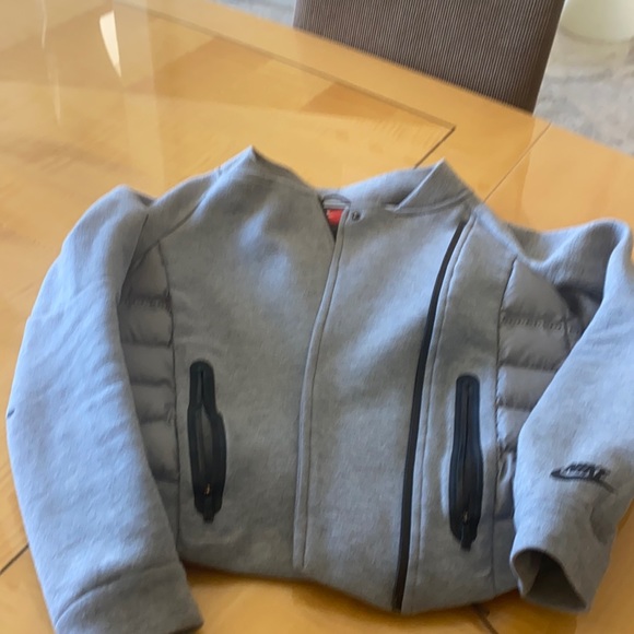 Nike jacket - Picture 3 of 6